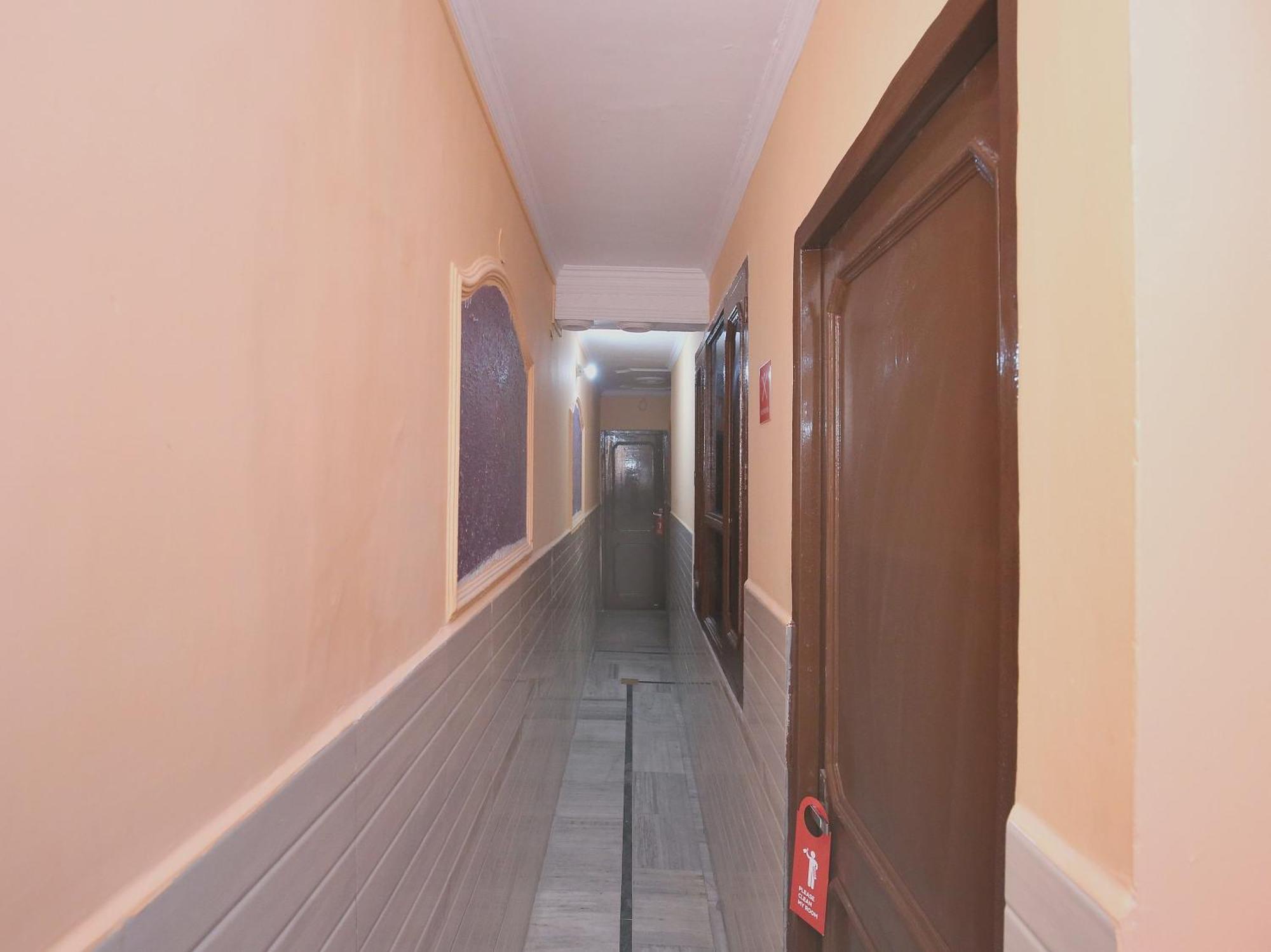 Super Hotel O Rajesh Palace Chandīgarh Eksteriør bilde
